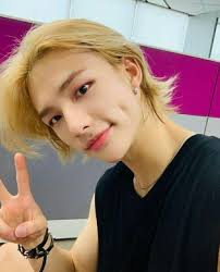 Последние твиты от hyunjin pics (@hyunjinpost). Hwang Hyunjin Wiki 2021 Age Height Career Relationship And Full Bio Famedwiki