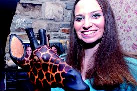 PRESS ARCHIVES: Photos from February 2005