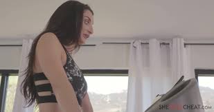 Slim Milf Silvia Sage gets her trainers BBC deep in...