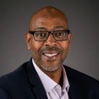 Kelly Halcomb's Instagram, Twitter & Facebook