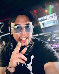 Tribil Jonathan Cáceres (@djtribil) • Instagram photos and videos