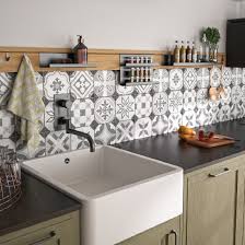Cuisine Bois Verte Retro Chic Rangement Mural Cuisine Meuble Cuisine Cuisines Design