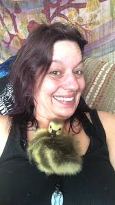 Crazy mommy injured her knee in accident