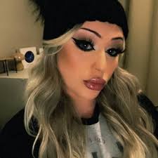 Zoe Platt (@ZoAlannah)