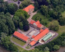 Wenn ihr unternehmen in der stadt hamm und umgebung bedarf in den bereichen head hunting, arbeitnehmerüberlassungen (anü). Haus Uentrop Wikipedia