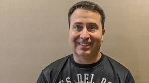 Thomas Treiber's Instagram, Twitter & Facebook