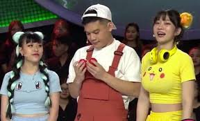 Maybe you would like to learn more about one of these? Hot Tiktoker Le Bá»'ng Tham Gia Gameshow Khiáº¿n Khan Giáº£ Ä'á» Máº·t Vi Trang Phá»¥c Pikachu