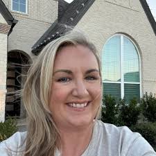 Has anyone else noticed that, maybe because of the tough economy and rising  club fees, a lot of clubs are losing players? It feels like more and more  teams are having to