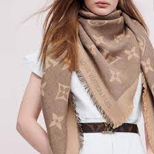 The official twitter page for louis vuitton worldwide. Monogram Xl Tuch Accessoires Louis Vuitton Louis Vuitton Schal Mode Outfits Modestil