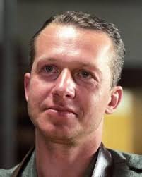 Boguslaw linda na najnowszym plakacie psów trzecich w reżyserii władysława pasikowskiego premiera 17. Boguslaw Linda Unifrance
