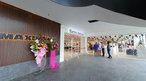 Their prices are obscene when you compare to jb hi fi, good the problem is harvey norman simply doesn't provide that. Harvey Norman Opens First Standalone Store In Klang Valley Edgeprop My