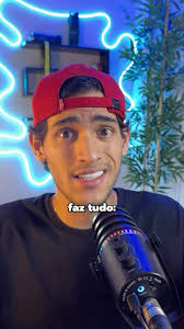 O Mercado Livre não venceu copiando a Amazon. Reconstruiu banco, logística  e crédito do zero num mercado quebrado