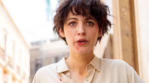 The Team Behind James Bond Made an Underrated Spy Thriller Starring Blake  Lively and Jude Law That Became a Massive Bomb