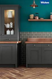 For An Eclectic Modern Feel Try Mixing Bold Colours With Natural Tones And Textures This Combination Of Dee Teal Kitchen Kitchen Inspirations Kitchen Flooring