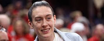 Tammy Wikoff's Instagram, Twitter & Facebook