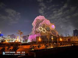 又名:the blood of madam giselle ,지젤 씨의 피 지젤 씨의 피 韩漫长期扮演着温顺妻子和女士的角色，并过着悲惨的生活，吉赛尔在与暴力丈夫的婚姻中产生反叛的想法。 但有一天晚上，吉赛尔在新家徘徊的时候意外发现了一个似乎被困在笼子里的小男孩。 é«˜é›„å¤œæ™¯æŽ¨è–¦ é«˜é›„æ–°æ™¯é»žå¤§æ¸¯æ©‹åœ¨é§äºŒè—æ–‡ç‰¹å€ å…¨å°é¦–åº§æ—‹è½‰é–‹åˆæ©‹