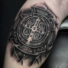 Dentro de la religión existen las personas que son devotas a los ángeles y santos. 20 Ideas De Tatuaje De San Miguel Tatuaje De San Miguel San Miguel Tatuajes Religiosos