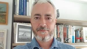 Los medios cuentan aquello que algunos querrían que no se conociese»