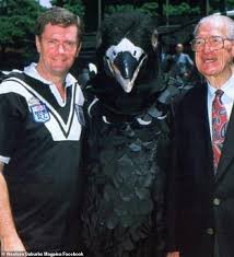 Key points mike bailey presented the weather on the abc's tv news for more than two decades he received an oam last year posted 8hhours agomonmonday 21 junjune 2021 at 6:10am, updated 7hhours agomonmonday. Akd51dpzzu2g5m