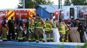The albuquerque police department said that the balloon appeared to hit a power line. Gbetrymg0cbmxm