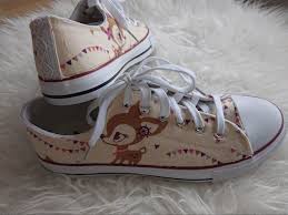 In ihrer lieblingsfarbe, mit fotos, bildern und eigenen motiven, zu themen aller art! Schuhe Selber Gestalten Diy Eigene Stoffschuhe Ganz Leicht Designen