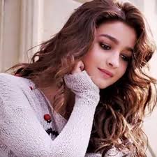 Mahnoor Malik (@mahnoorm77)