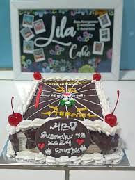 Aneka kue ultah berbentuk minion paling lucu foto kue ulang via fotokueulangtahunanak.blogspot.com. Tart Psht Siram Coklat Base Kue Ulangtahun Karangpandan Facebook