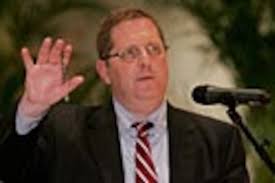 Point man in review of court conflict