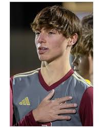 A few 📸 from tonight's match vs St. Joe. 📸 @elijah_ogwynn__photography_  #OneHartfield #GoHawks @hartfield_soccer