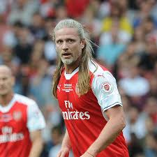 Karfan þín er tóm n ý t t; Emmanuel Petit Explains Four Major Problems He Has With Unai Emery And Arsenal Mirror Online