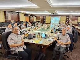 Wisma negeri yang terletaknya di sebelah bangunan balai besar, alor star, merupakan nadi pentadbiran kerajaan negeri kedah pada suatu masa dahulu. Mesyuarat Exco Di Pejabat Daerah Padang Terap Pada 22 Julai 2020 Telah Meluluskan Gerbang Pembayaran Atas Talian Yang Di Beri Nama Ibayaq Inisiatif Pejabat Kewangan Negeri Bersama Bahagian Teknologi Maklunat Pejabat Suk