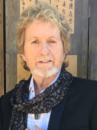 Yes singer Jon Anderson sees estranged bandmates as musical brothers