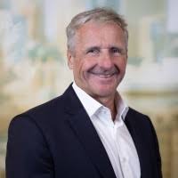 9300+ "Dale And" profiles