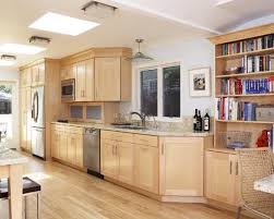 kitchens with light maple cabinets