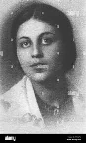 Anna larina hi-res stock photography and images