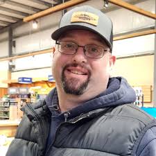 Meet Our Amazing Crew