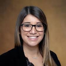 Kelly Irwin's Instagram, Twitter & Facebook