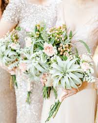 They are beautiful, easy to use. The 7 Best Succulents For Wedding Arrangements