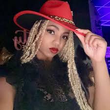 Demetrius Hampton 添加了1 张新照片。