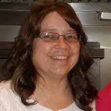 Tracy Plummer's Instagram, Twitter & Facebook