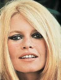 Pin de Brad Rossi em Brigitte Bardot