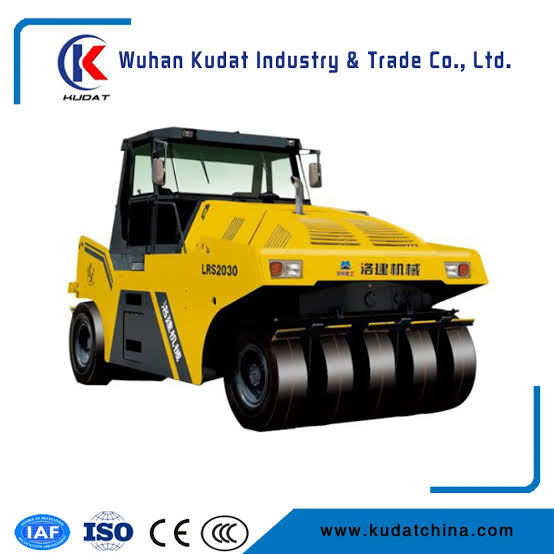 YTO LRS1016 Pneumatic Roller