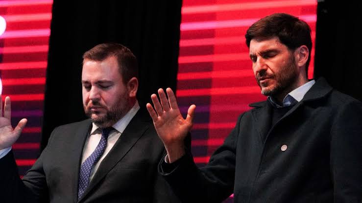 Viaje al centro del Reino: evangélicos, Maximiliano Pullaro y la política
