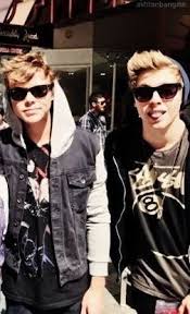Luke hemmings is a member of the aussie band 5 seconds of summer. 5sos Lukehemmings Ashtonirwin 5 Seconds Of Summer Second Of Summer 1d And 5sos