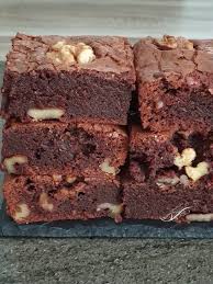 Epingle Par Chumea Kamtuii Sur Patisserie Brownies Blondies Brookies En 2020 Desserts Sucres Alimentation Brownie Noix