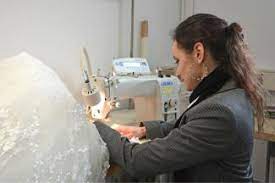 Check spelling or type a new query. Warum Schneiderin Anna Uspek Brautkleider Schneidert Sonntagsblatt 360 Grad Evangelisch