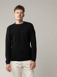 Here in different colours to choose from, all with gold coloured buttons. Knit Jumper Yuva