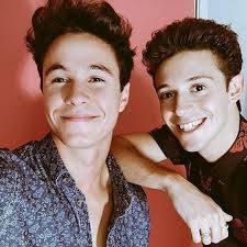 Matteo o Simon? ‍♀️❤️ #soyluna #soyluna2 #disney #disneysoyluna  #disneychannel #disney