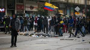 Más protestas en colombia contra la reforma tributaria 1:56. Vuelven Protestas Violentas En Colombia Charanga Latina