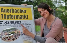 Godt halvdelen af alle pengeinstitutter i danmark er demokratiske, og merkur er en af dem. Stadt Auerbach Vogtl Post Facebook